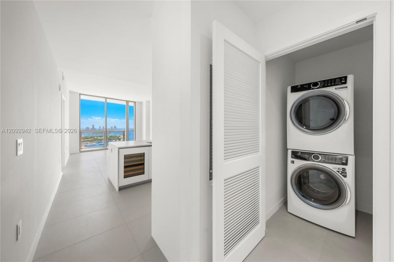 1400 Biscayne Boulevard, Unit 3005, Miami, FL 33132 Photo
