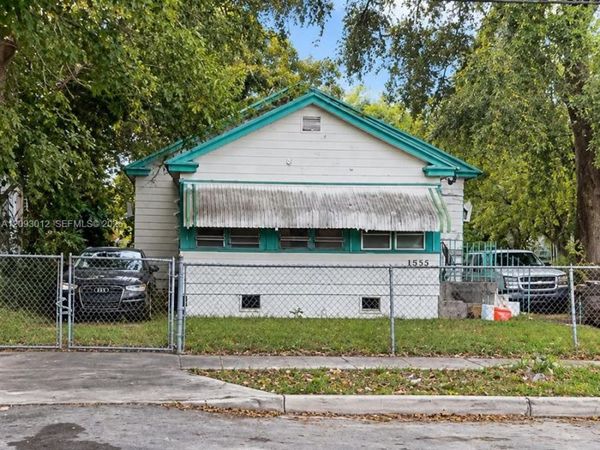 5830 NW 5th Ave , Miami, FL 33127