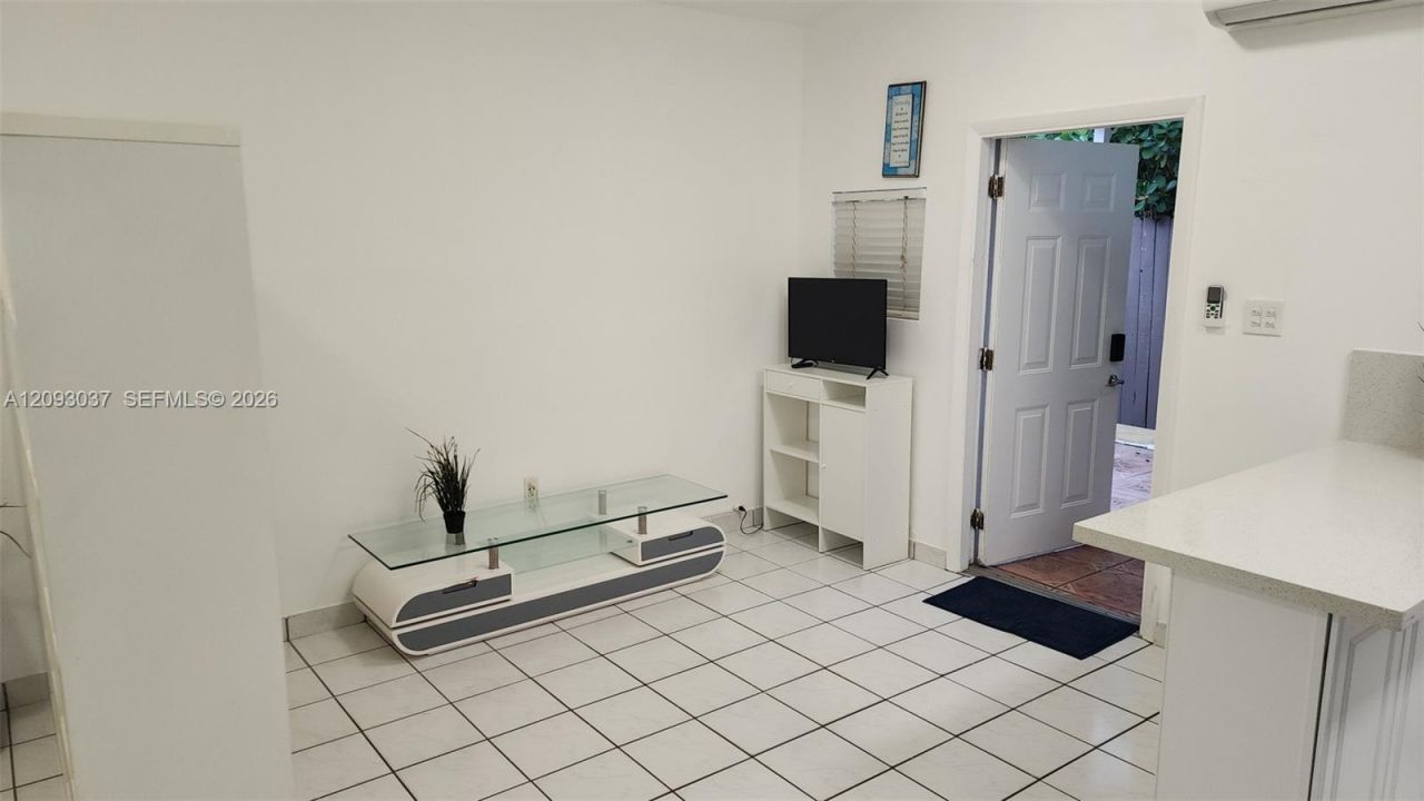 1921 SW 83rd Ave, Unit 1, Miami, FL 33155 Photo
