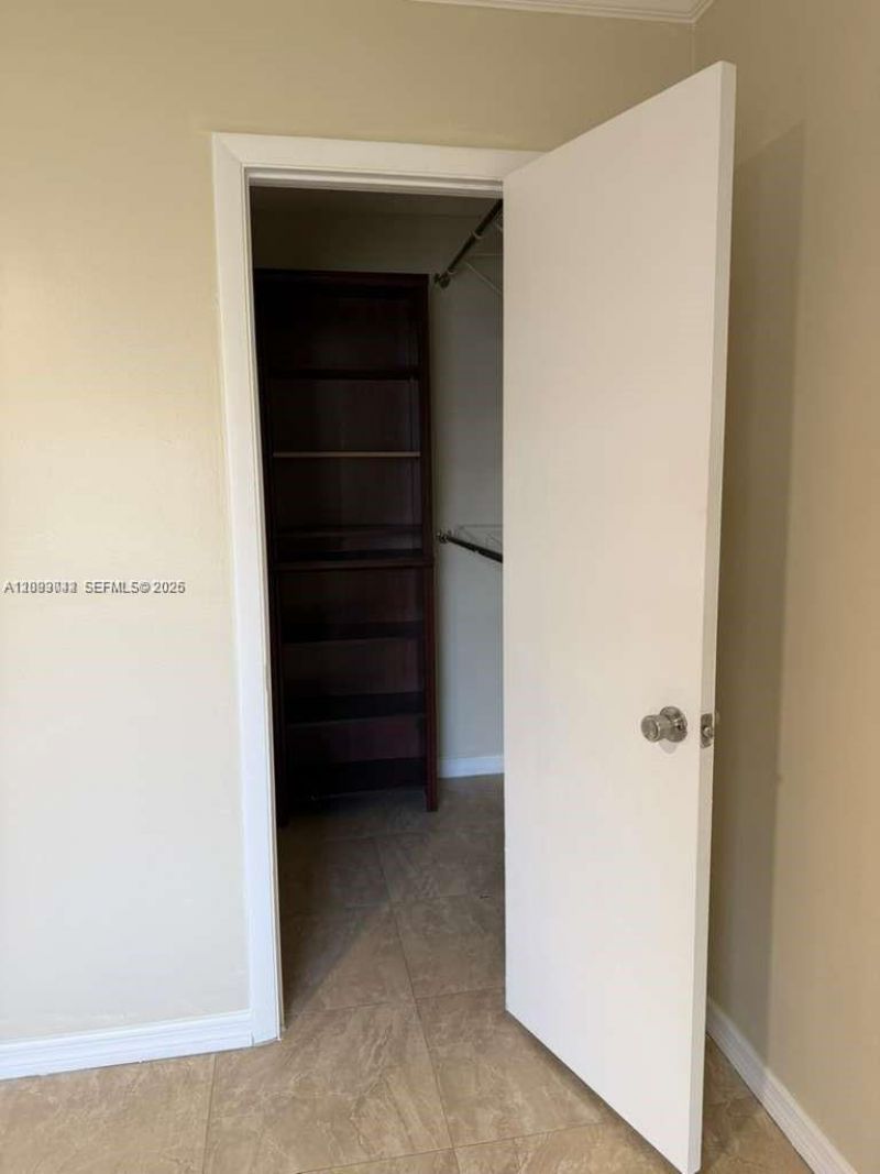3024-1/2 NW 69th Ct, Unit 3D, Fort Lauderdale, FL 33309 Photo
