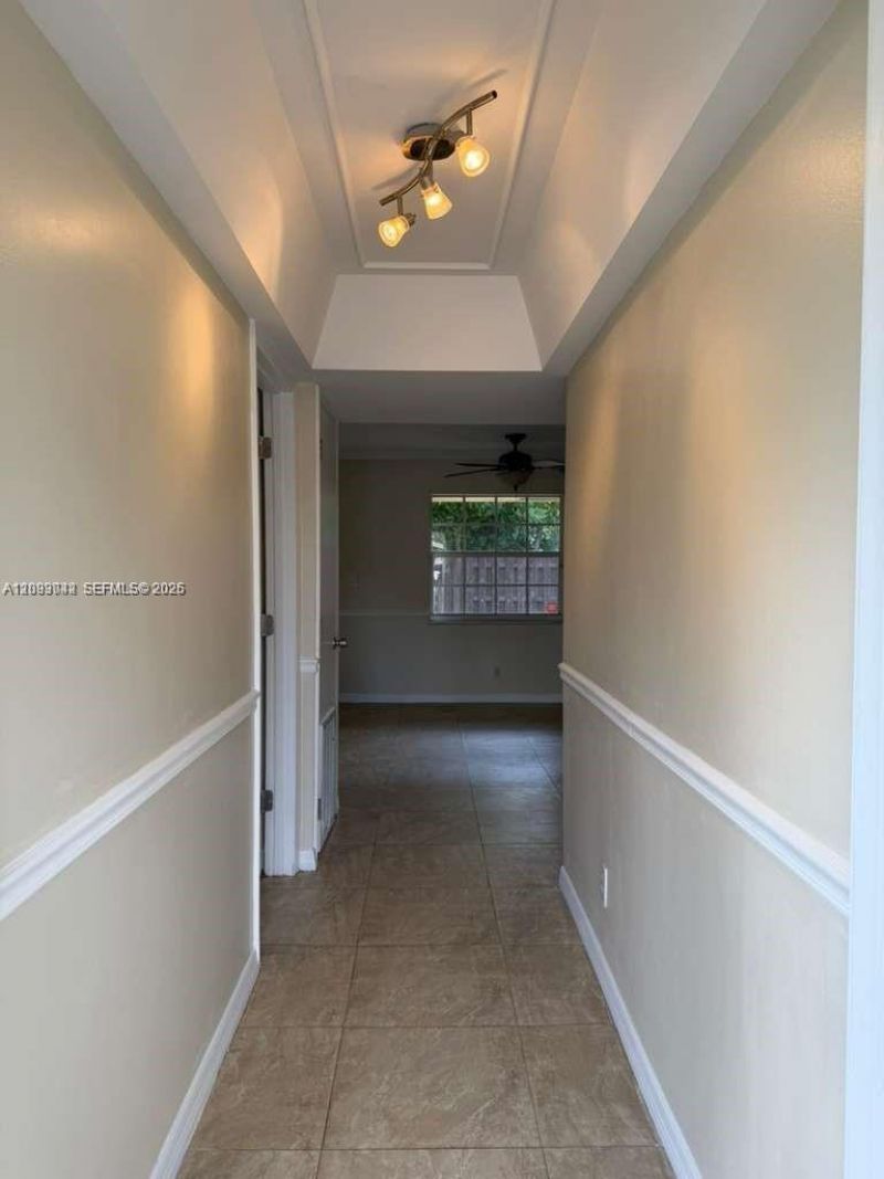 3024-1/2 NW 69th Ct, Unit 3D, Fort Lauderdale, FL 33309 Photo