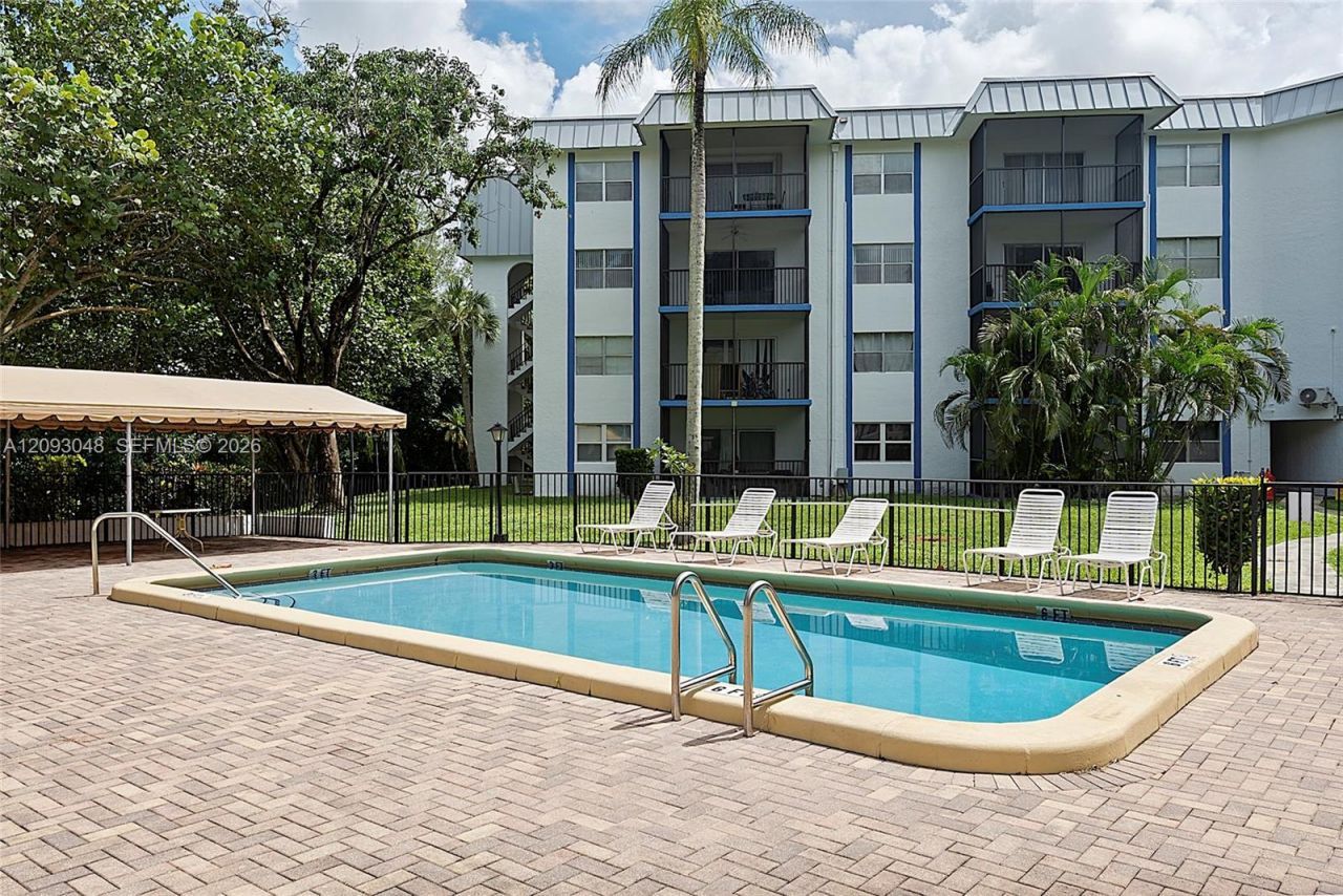 6001 N Falls Cir Dr , Unit 309, Lauderhill, FL 33319 Photo