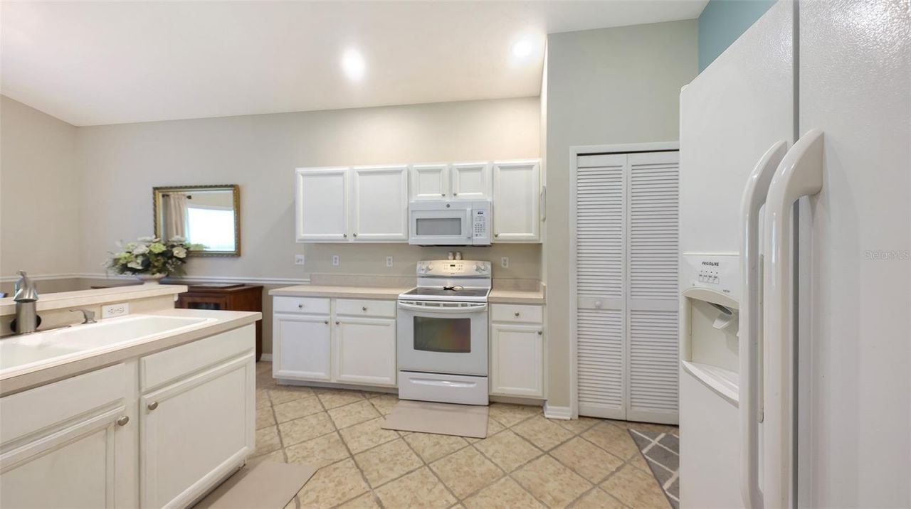 4933 Thames Lane, Sarasota, FL 34238 Photo