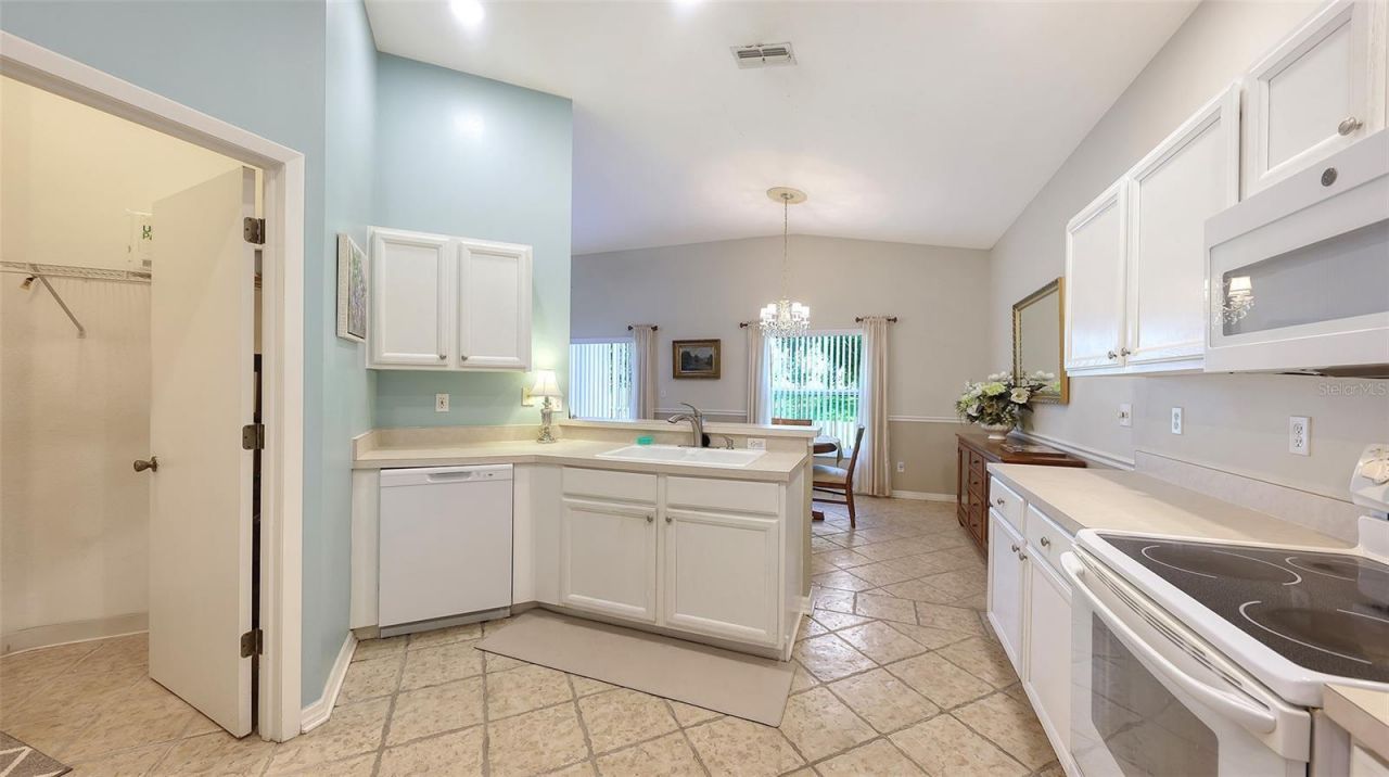 4933 Thames Lane, Sarasota, FL 34238 Photo