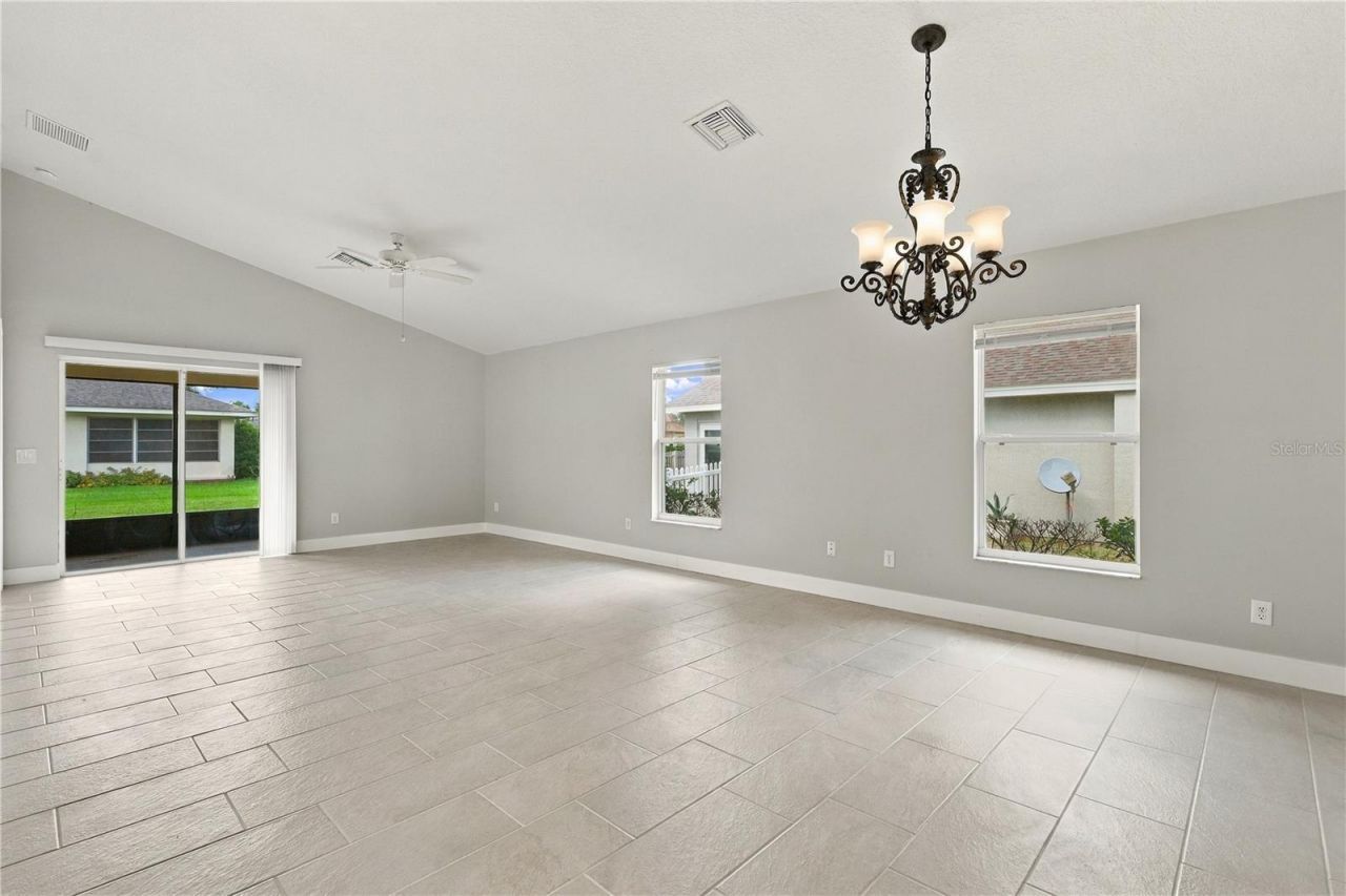 941 Vindale Road, Tavares, FL 32778 Photo