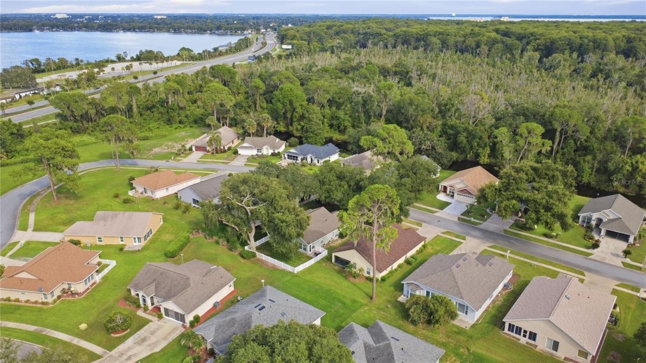 941 Vindale Road, Tavares, FL 32778 Photo