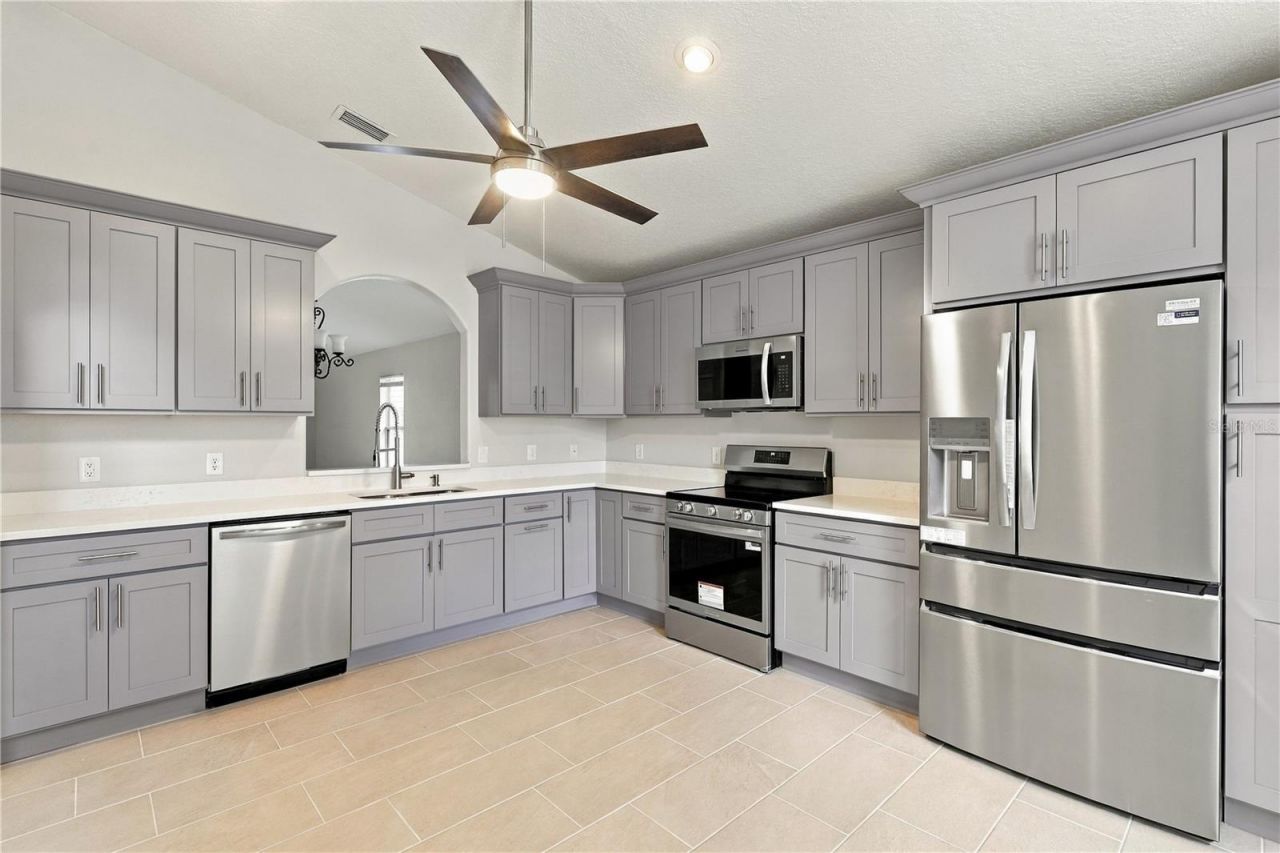 941 Vindale Road, Tavares, FL 32778 Photo