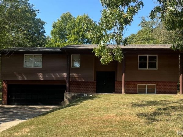 1953 Carolina Lane , Cape Girardeau, MO 63701