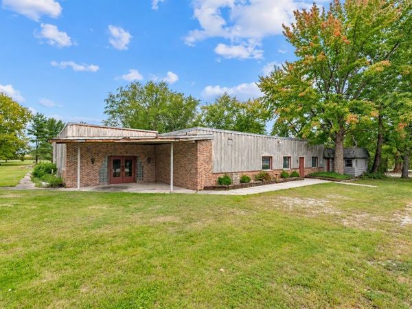 310 W Edgewood Drive, Warsaw, IN 46582