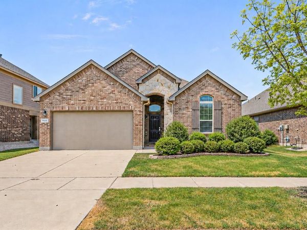 821 Falcon Road, Argyle, TX 76226