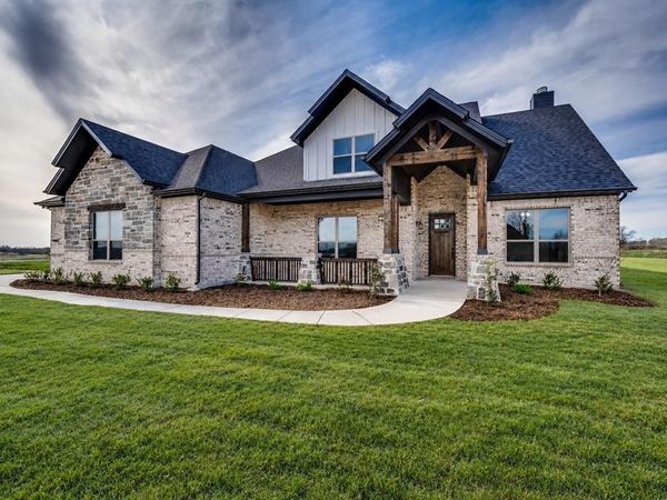 451 Paradise Ridge Drive, Waxahachie, TX 75167