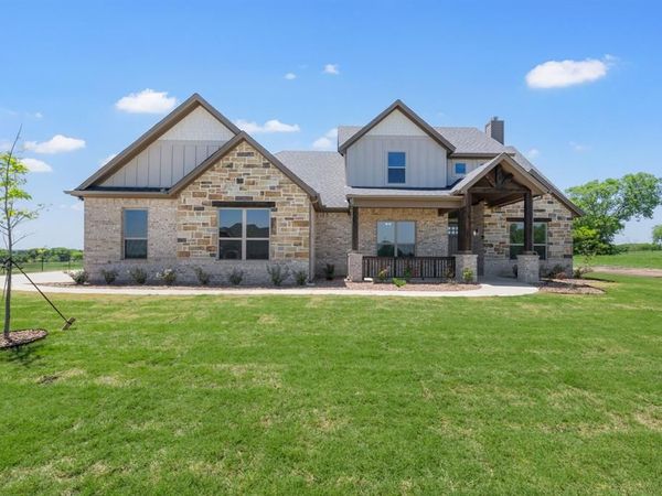 451 Paradise Ridge Drive, Waxahachie, TX 75167