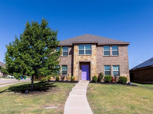 513 Clearlake Drive, Waxahachie, TX 75165