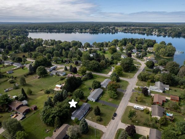 5025 Highland Drive, Traverse City, MI 49685