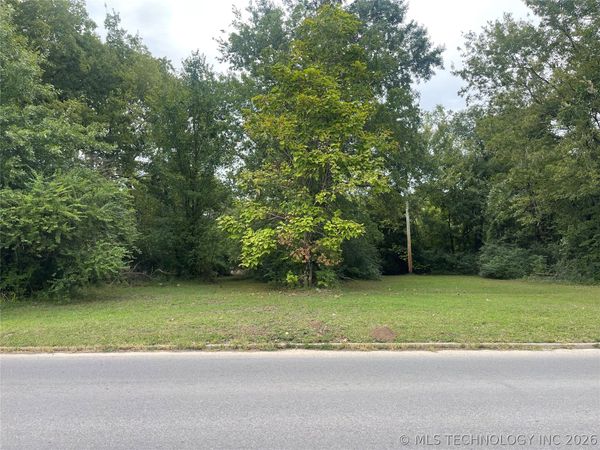 920 S 24th Street , Muskogee, OK 74401