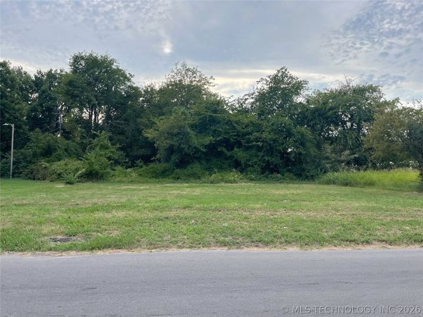 Junction Street , Muskogee, OK 74401