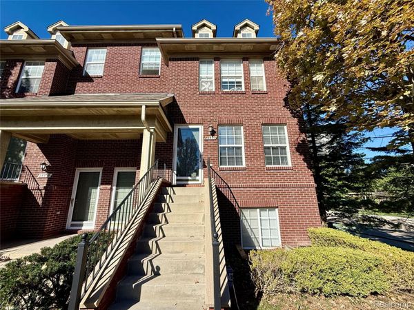23407 Grayson Drive , Southfield, Mi 48075