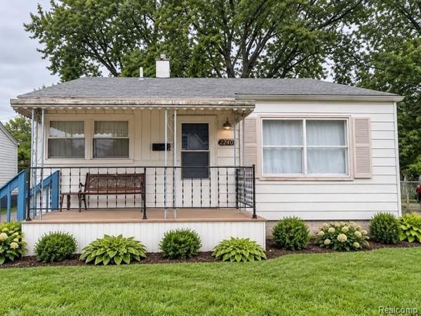 22401 Cunningham Avenue , Warren, Mi 48091