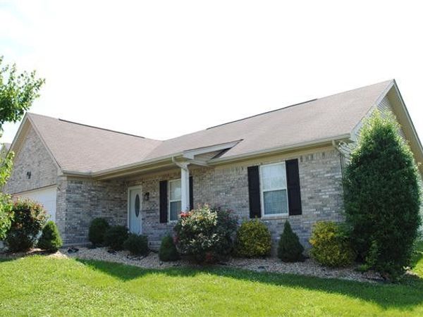 1034 Monticello Pl, Gallatin, TN 37066