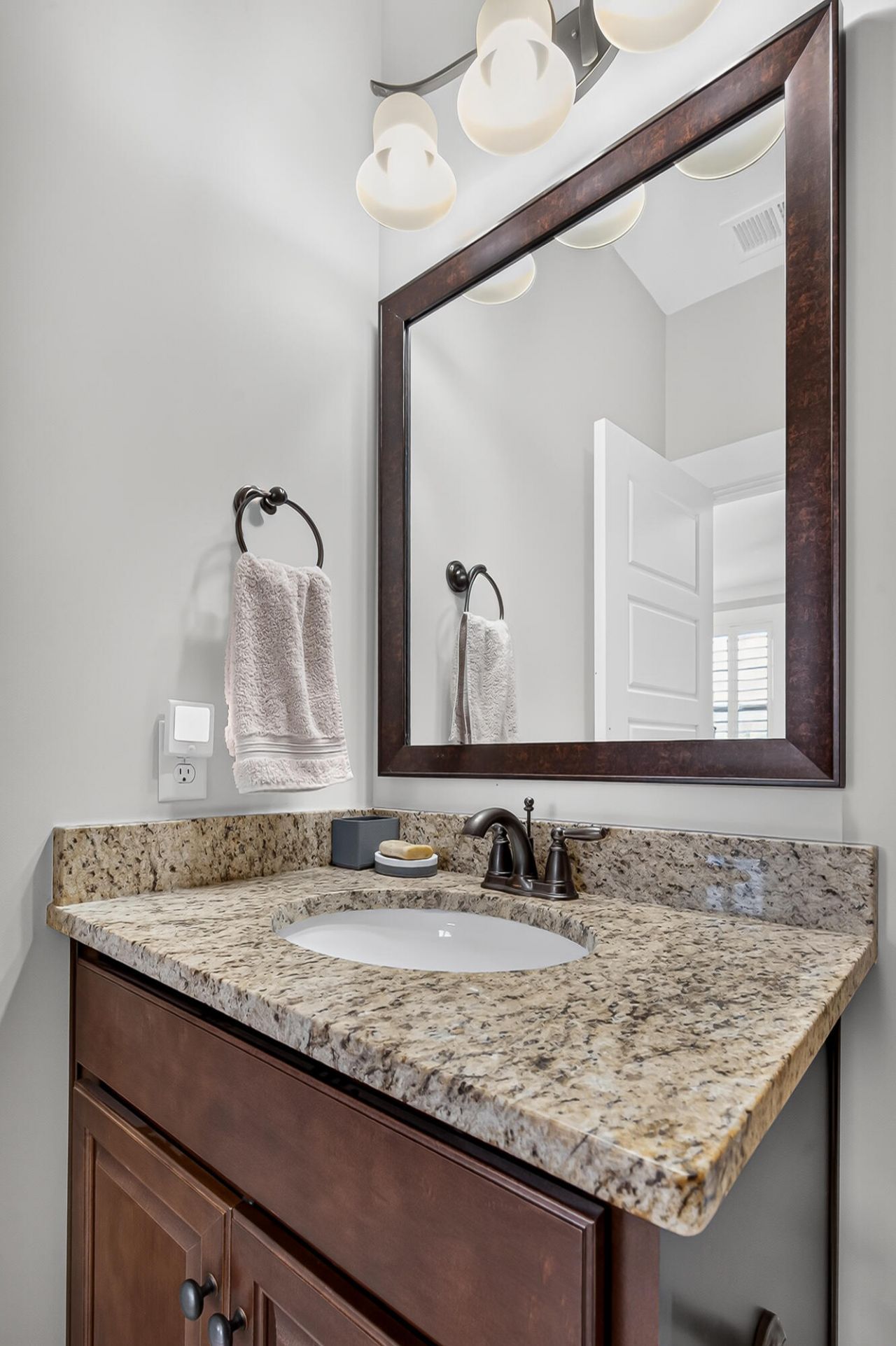 208 Springrise Lane Photo 45