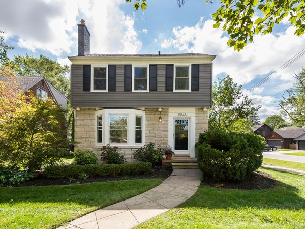 10565 Vernon Avenue, Huntington Woods, MI 48070