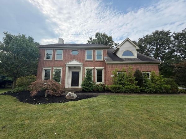 6255 Spinnaker Drive , Lewis Center, OH 43035