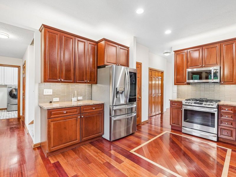 6255 Spinnaker Drive, Lewis Center, OH 43035 Photo 10