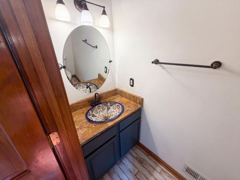 6255 Spinnaker Drive , Lewis Center, OH 43035 Photo 12