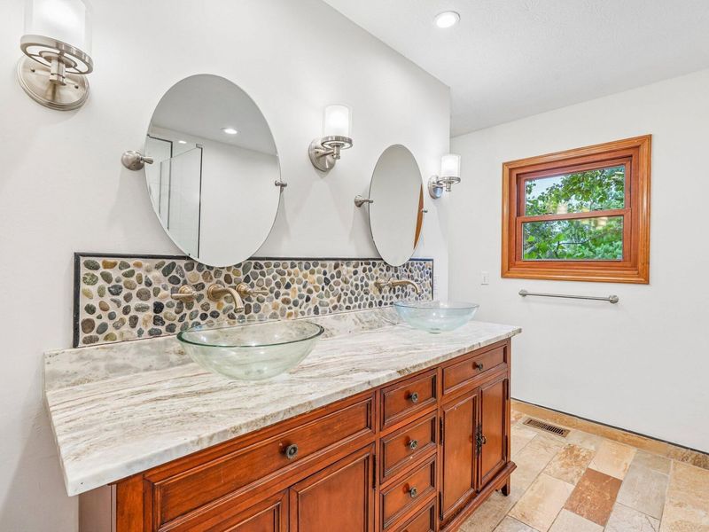 6255 Spinnaker Drive, Lewis Center, OH 43035 Photo 21