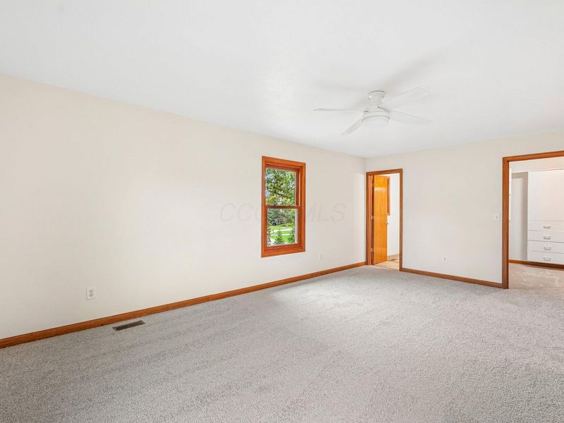 6255 Spinnaker Drive, Lewis Center, OH 43035 Photo 24