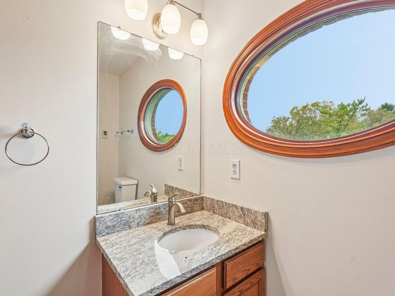 6255 Spinnaker Drive, Lewis Center, OH 43035 Photo 30