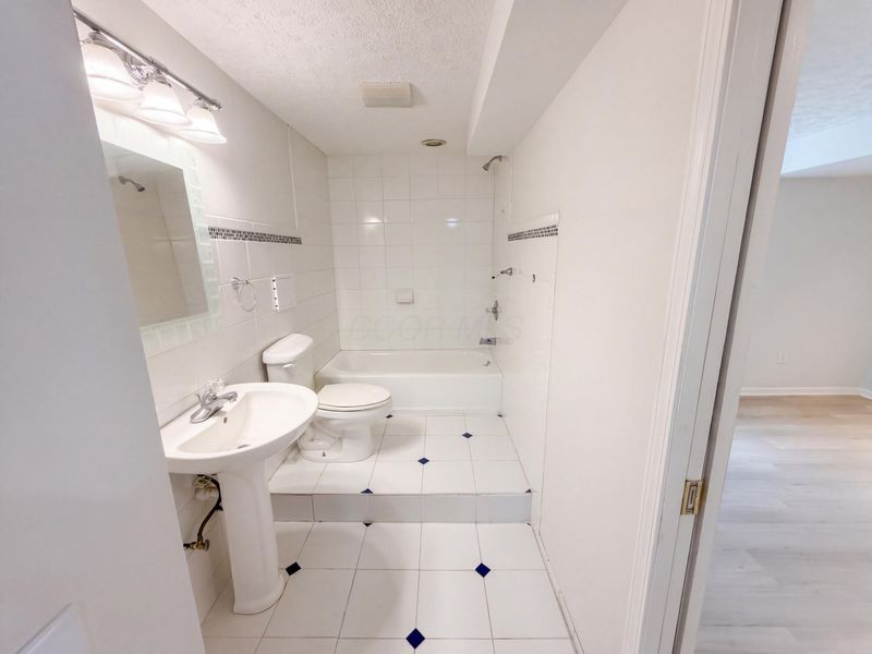6255 Spinnaker Drive , Lewis Center, OH 43035 Photo 36