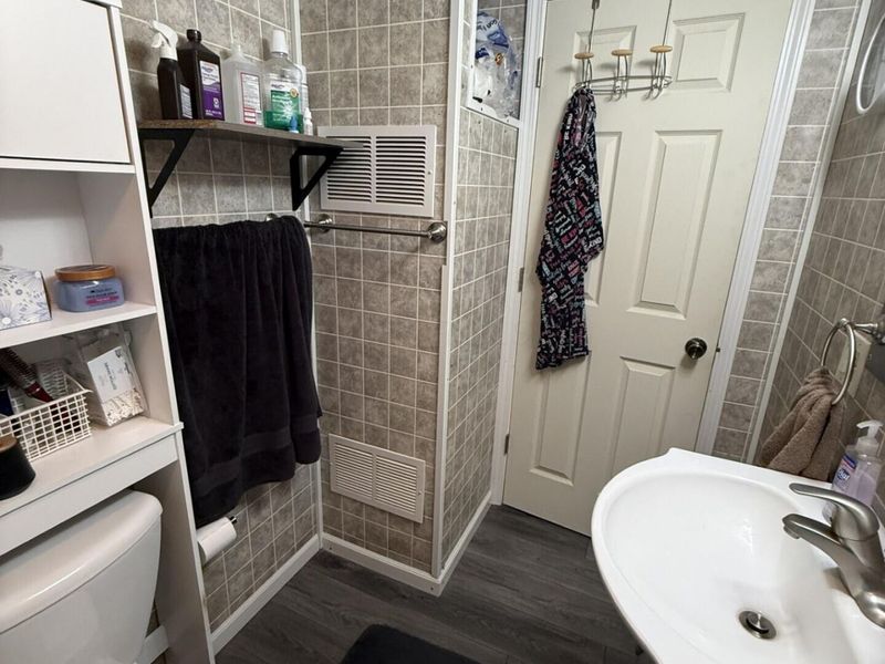 200 Chandler Avenue, Unit B, London, OH 43140 Photo 22