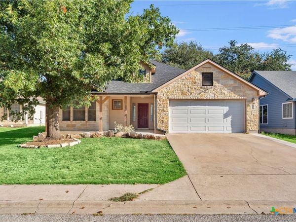 206 Cailin Court , Burnet, TX 78611