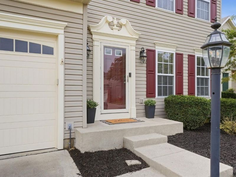 385 Indian Lake Drive, Hamilton Township, OH 45039 Photo 4