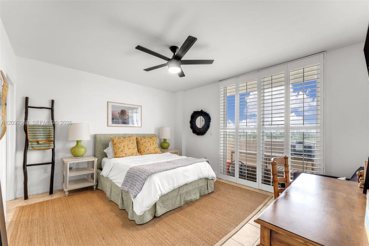 2425 SW 27th Ave , Unit 704, Miami, FL 33145 Photo