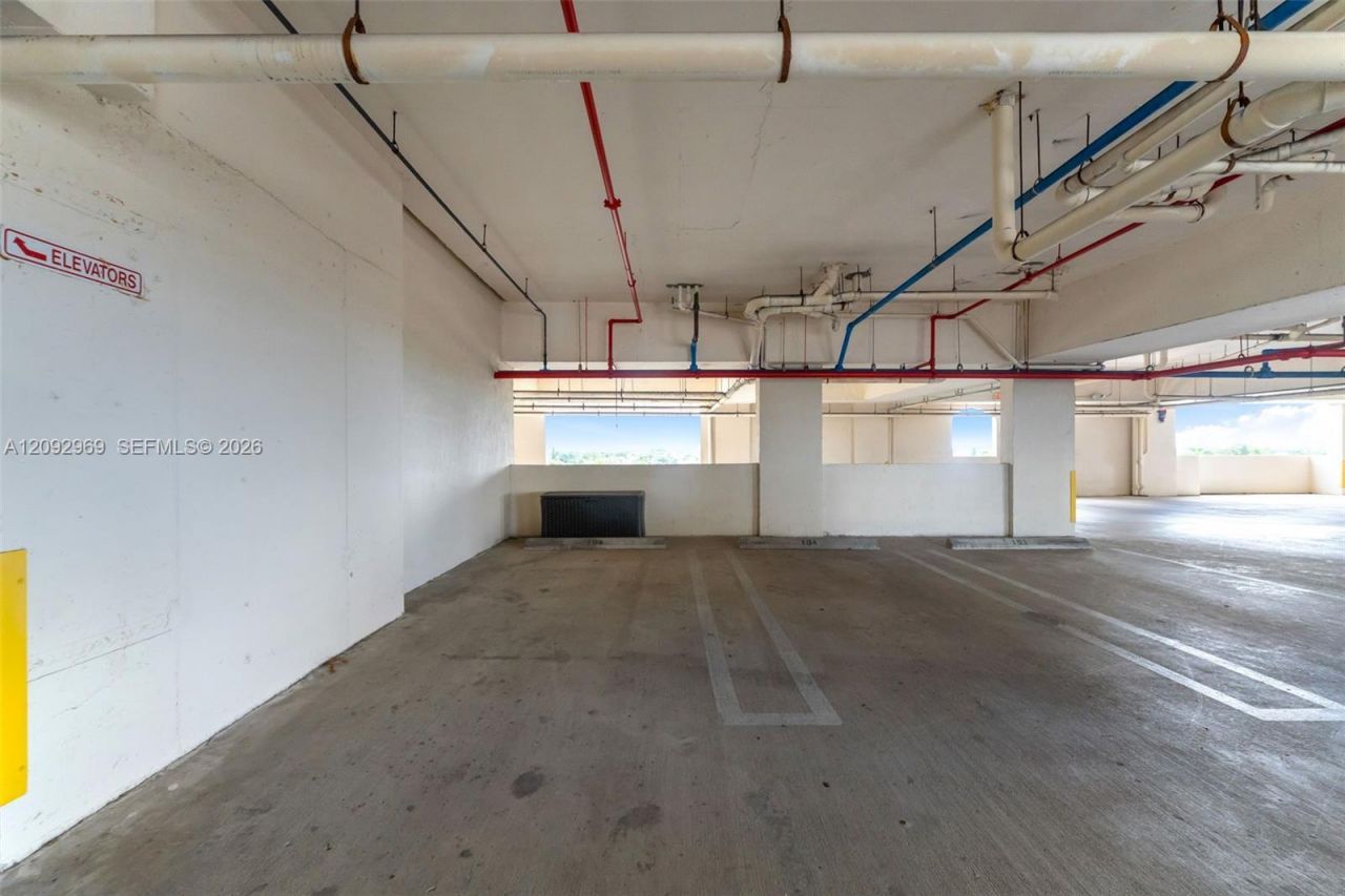 2425 SW 27th Ave , Unit 704, Miami, FL 33145 Photo