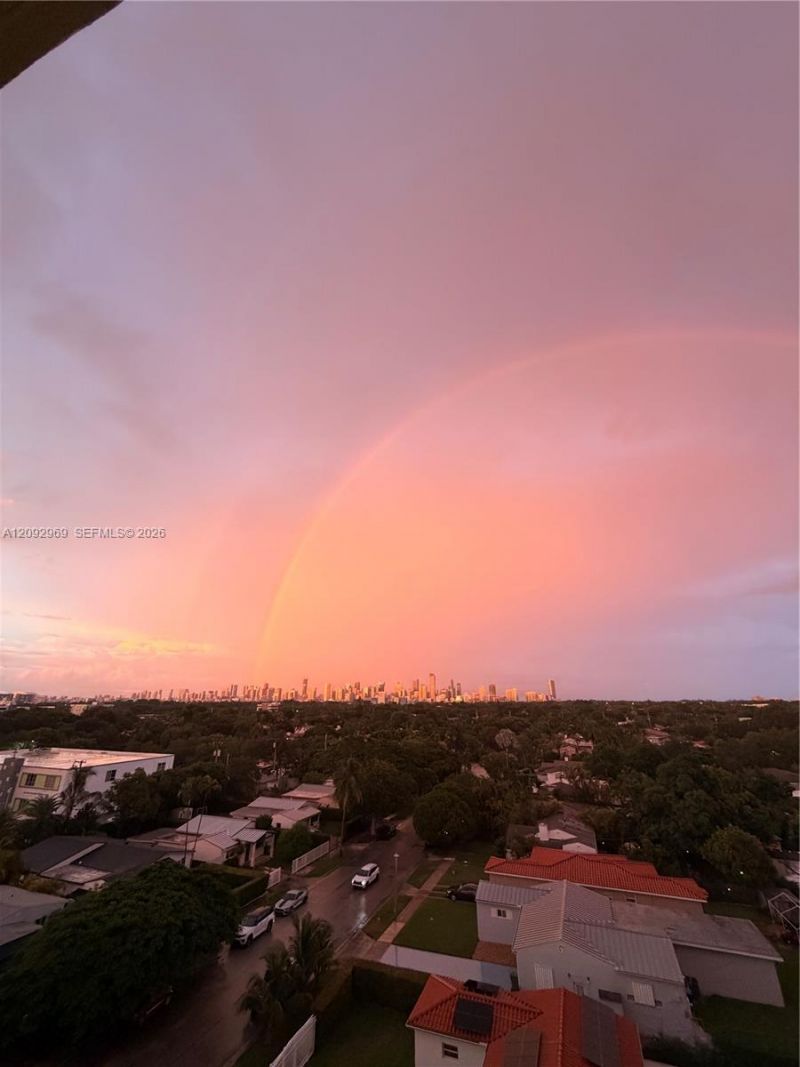 2425 SW 27th Ave , Unit 704, Miami, FL 33145 Photo
