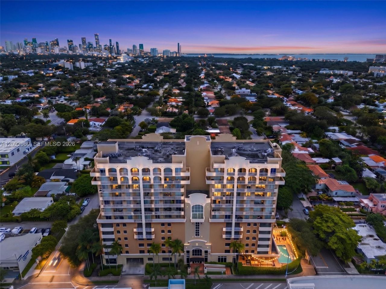 2425 SW 27th Ave , Unit 704, Miami, FL 33145 Photo