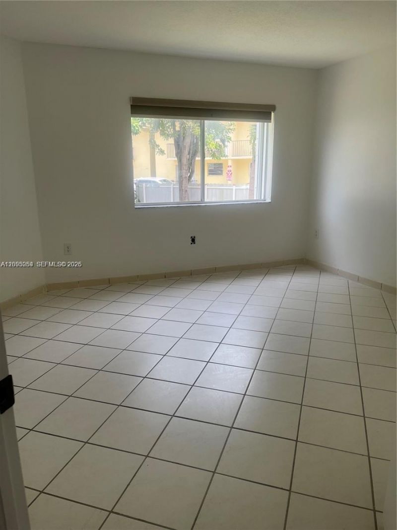 4681 NW 9th St, Unit 107, Miami, FL 33126 Photo