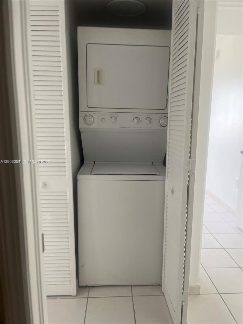 4681 NW 9th St, Unit 107, Miami, FL 33126 Photo
