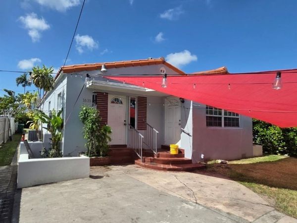 1619 NW 27 ST, Unit REAR, Miami, FL 33142