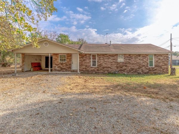 106 Morgan St, Bay, AR 72411