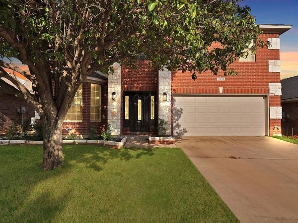 11005 Fawn Valley Drive, Fort Worth, TX 76140