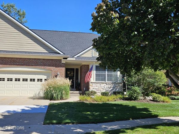 6222 Bridgewater Circle, East Lansing, MI 48823