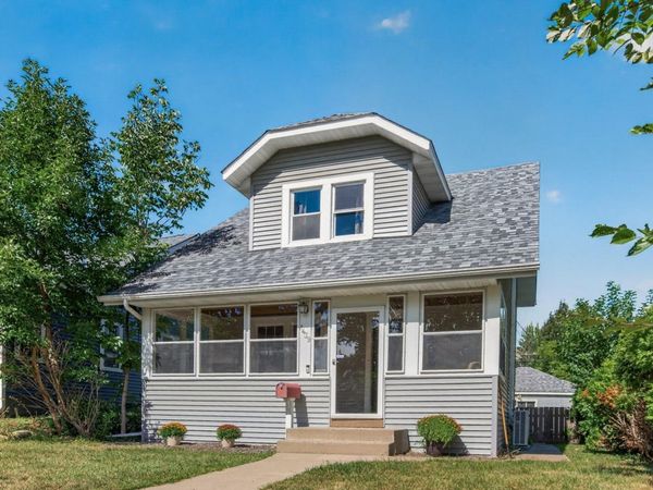 1439 Stanford Avenue, Saint Paul, MN 55105
