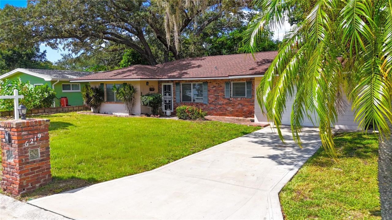 6219 6th Avenue S, Saint Petersburg, FL 33707 Photo