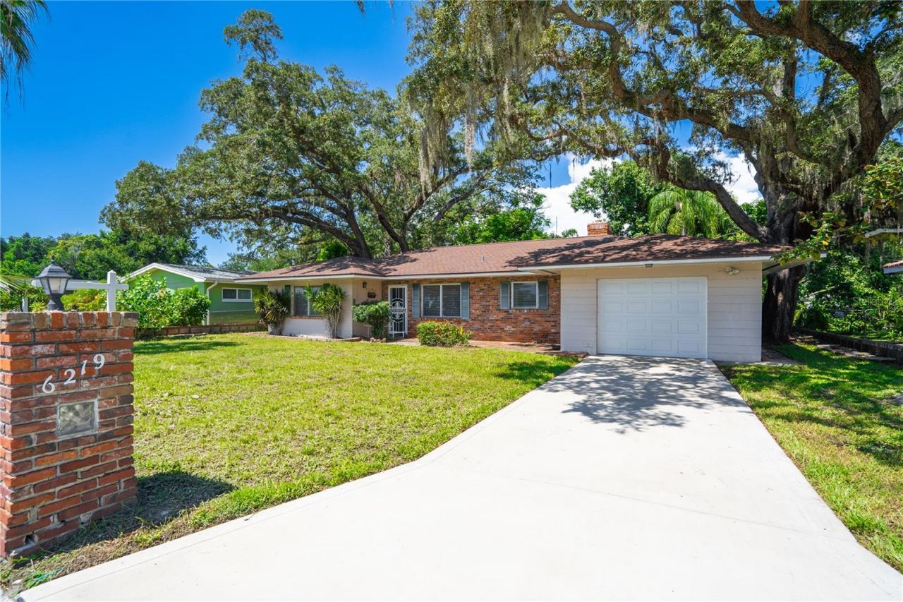 6219 6th Avenue S, Saint Petersburg, FL 33707 Photo
