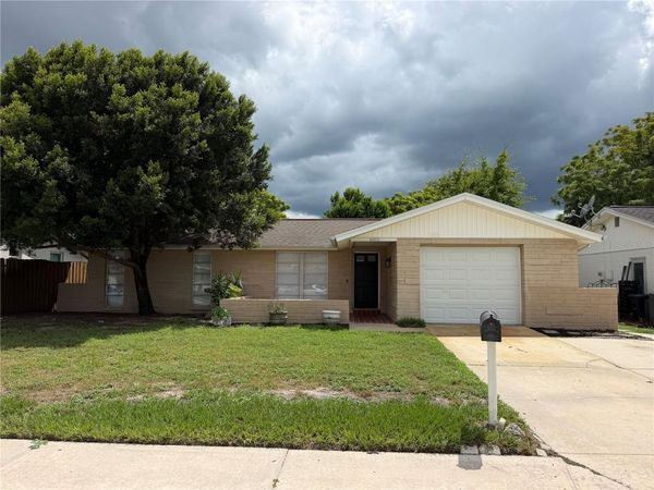 6810 EL CAMINO PALOMA STREET , PORT RICHEY, FL 34668