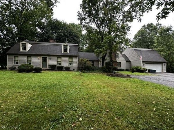 11090 Sharrott Road, North Lima, OH 44452